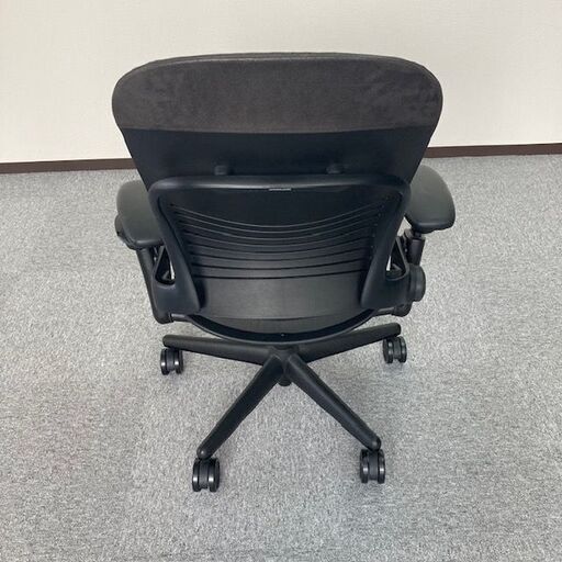 高機能オフィスチェア　Steelcase Leap　ブラック　発送不可　平日引き取り 高機能オフィスチェア Steelcase コレクション Leap ブラック 発送