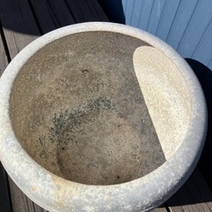 火鉢　500円　残り一つ　の画像