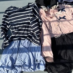 冬服　女の子　服　大量まとめ売り　ほぼ130cmまとめ売り　質より量！保育園幼稚園の画像