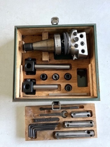 ボーリングヘッド