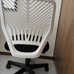 無料デスクチェアの画像