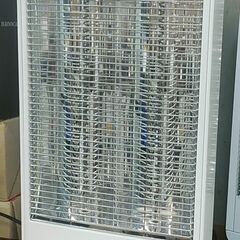 品質保証☆配達有り！2500円(税別）カーボンヒーター 電気スト...