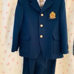 男児120cmスーツ7点セットの画像
