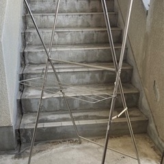 中古◆物干しハンガー◆折りたたみ◆約62×59×高さ141cm