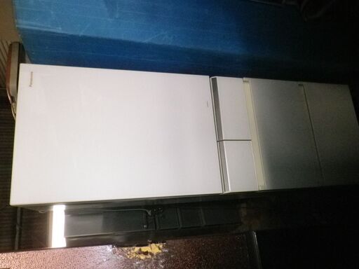 引取り歓迎◆程度良好　ガラストップ　パナソニック　5ドア冷凍冷蔵庫　NR-F412PV-W　2017年製　動作保証１週間付き