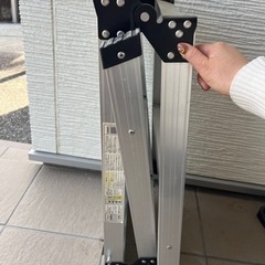 『決まりました！ありがとうございました』家庭用アルミ洗車台　ZCG1060の画像