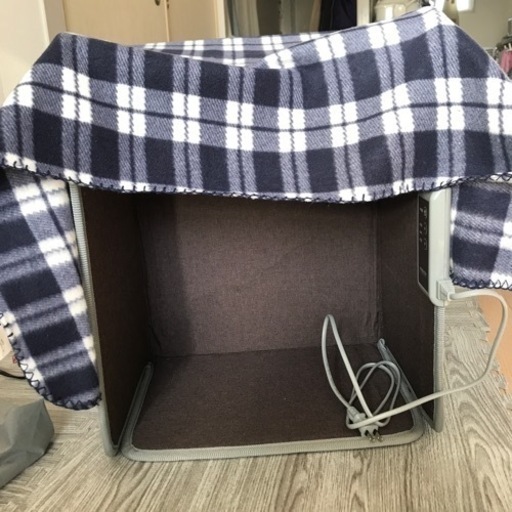 【5回のみ使用済み】【美品】Miriyon遠赤線デスクヒーター電気こたつ　RH-W202|100x51cm