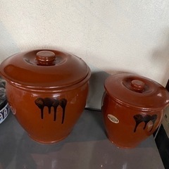 漬け物かめ　2個　(大と中)