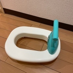 補助便座、踏み台セットの画像