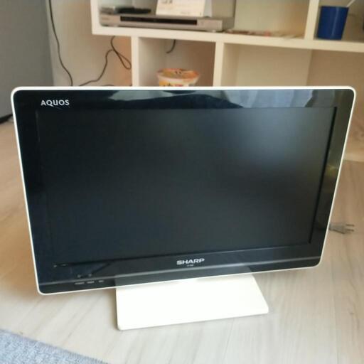 SHARP AQUOS LC−19k5　SONY製DVDプレーヤ　2台セット　一人暮しに、どうぞ