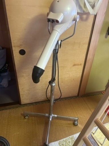 決まりました　トリミング　スタンドドライヤー2台