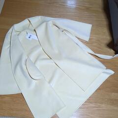 ユニクロ　ダブルフェイスラップ コート（イエロー・S）の画像