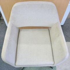 ☆回転いす 回転椅子 幅660mm 奥行570mm 高さ750mm 座面高400mm ダイニングチェア ファブリック アーム付き ひじ掛け付き 札幌 北20条店の画像