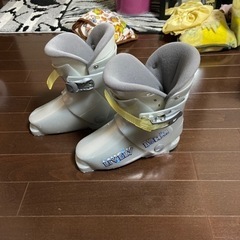 スキーブーツの画像