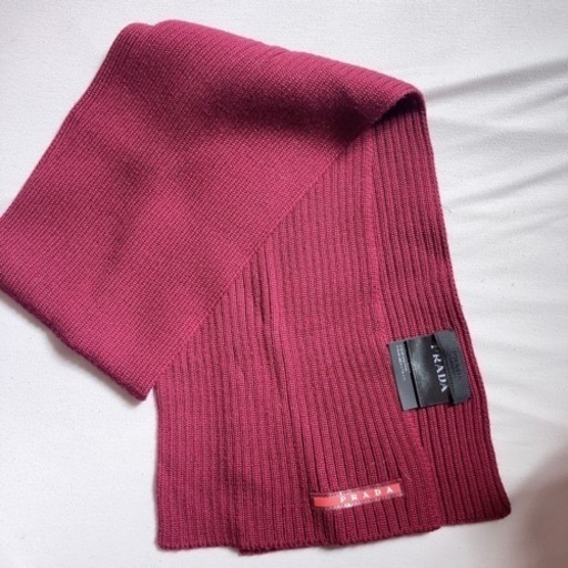 プラダ PRADA マフラー リブ ロゴ入り