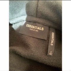essential パーカーの画像