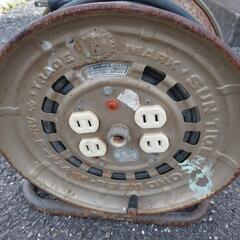 電気コードリールの画像