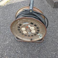 電気コードリールの画像