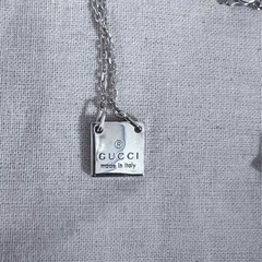 値下げ中ですGUCCI  グッチ　ネックレス　1度のみ使用の画像