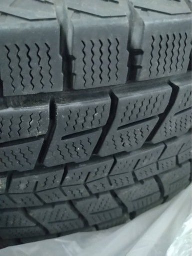 DUNLOP ダンロップ 4本セット 225/60R17 スタットレス？