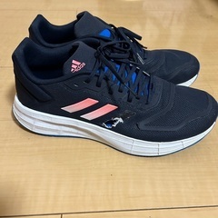 【ほぼ新品】adidas スニーカー　29センチの画像