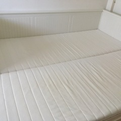 【取引確定】IKEA HEMNES ベッドの画像