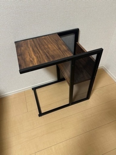【お譲り先決定しました】サイドテーブル