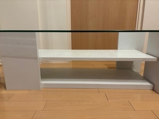 ガラステーブル
