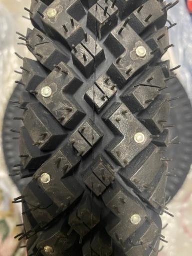 値下げ！　スパイクタイヤ　2本セット　未使用　スクーター