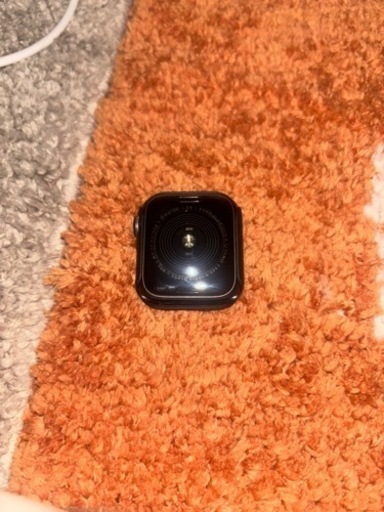 Apple watch SE GPSモデル 40mm