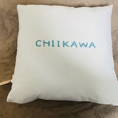 ちいかわ　45センチスクエアクッション2種の画像