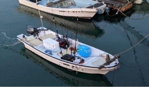 和船　ボート　YAMAHA 9.9馬力　魚探付き