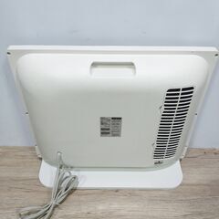 🍎スリーアップ  セラミックファンヒーター CHT-1636の画像