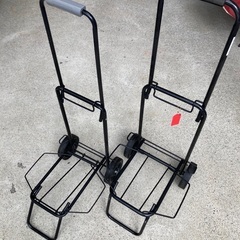 重いモノを運ぶ　コンパクトカートの画像