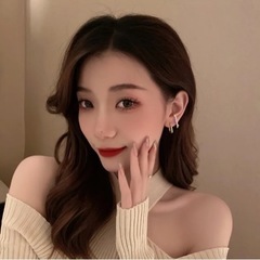 ①ゴールドピアス 片耳の画像