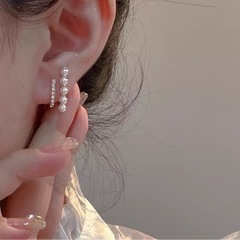 ゴールドピアスの画像
