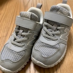 2足セット　ニューバランス　new balanceキッズスニーカー　子供　靴　の画像