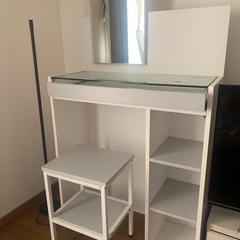 【美品】ドレッサー　椅子付きの画像