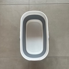 【取引中】折り畳みバケツ　10リットルの画像