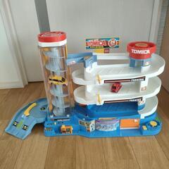 トミカSUPER　AUTO　パーキングの画像