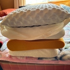 低反発枕　四つの画像