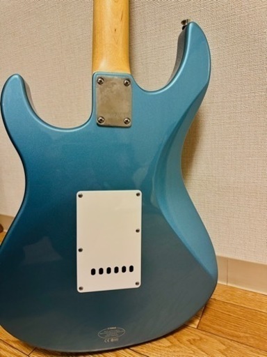 YAMAHA PACIFICA 112