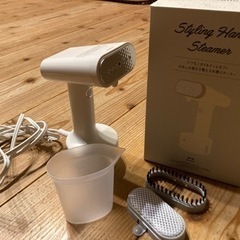 スチームアイロン　BRUNO