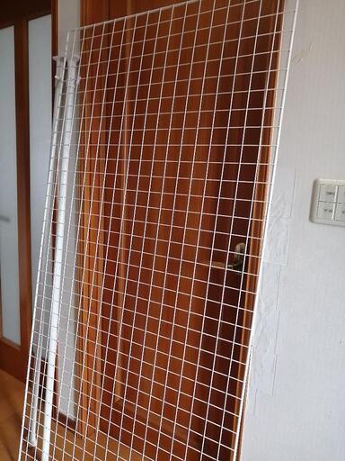 突っ張りパーテーション