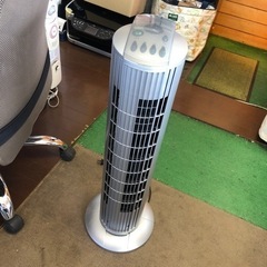 扇風機　スリムタワーファン　シルバー