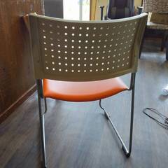 中古オフィス用いす　ミーティングチェアの画像