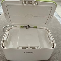 コンビ　おしりふきフォーマーの画像