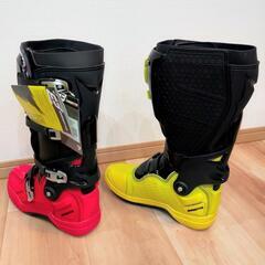 【最安値!定価46,800円】新品未使用　モトクロスブーツ　左右別色の画像