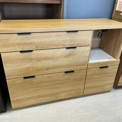 家具探すなら「リサイクルR」❕ミドルレンジボード❕キッチン収納❕ ゲート付き軽トラ”無料貸出❕購入後取り置きにも対応 ❕R4546の画像