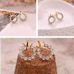 円形クラウンスタッドピアス（新品）の画像